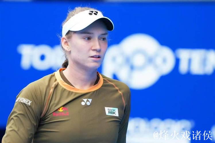 WTA年终总决赛：莱巴金娜连胜两场 提前锁定半决赛席位